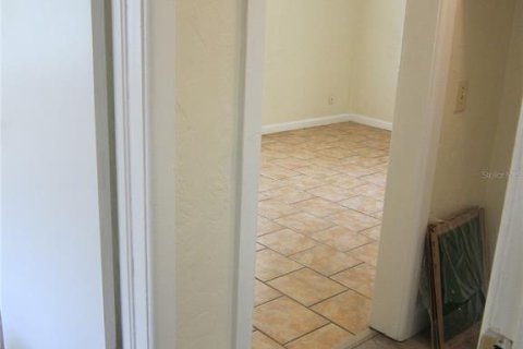 Villa ou maison à louer à Gainesville, Floride: 2 chambres, 62.43 m2 № 2405397 - photo 12
