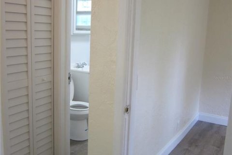 Villa ou maison à louer à Gainesville, Floride: 2 chambres, 62.43 m2 № 2405397 - photo 11
