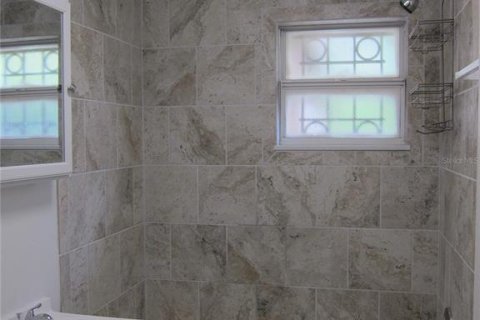 Villa ou maison à louer à Gainesville, Floride: 2 chambres, 62.43 m2 № 2405397 - photo 15