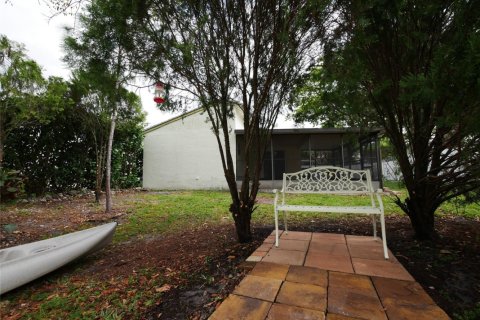 House in Davie, Florida 3 bedrooms, 142.33 sq.m. № 1094005 - photo 1