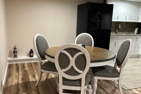 Touwnhouse à vendre à Tallahassee, Floride: 3 chambres, 189.33 m2 № 1885654 - photo 5