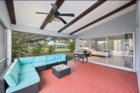 House in Cape Coral, Florida 3 bedrooms № 1814892 - photo 17