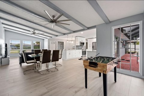 House in Cape Coral, Florida 3 bedrooms № 1814892 - photo 28
