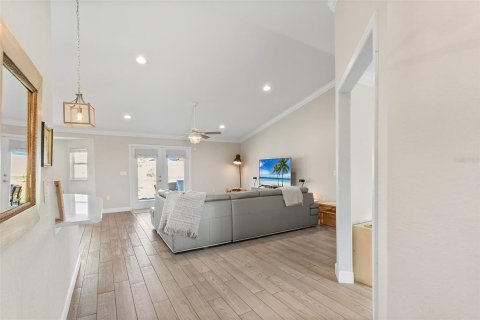Casa en venta en Auburndale, Florida, 3 dormitorios, 170.38 m2 № 2203358 - foto 8