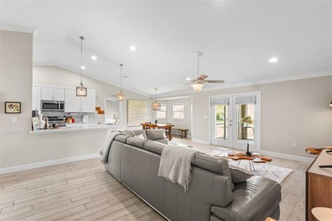 Casa en venta en Auburndale, Florida, 3 dormitorios, 170.38 m2 № 2203358 - foto 12