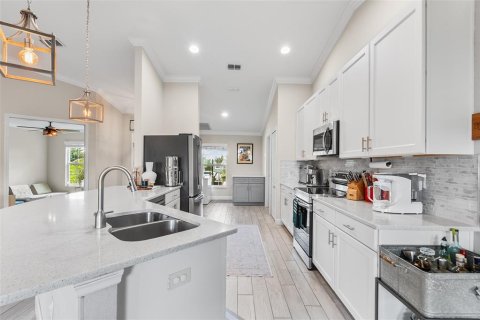 Casa en venta en Auburndale, Florida, 3 dormitorios, 170.38 m2 № 2203358 - foto 18