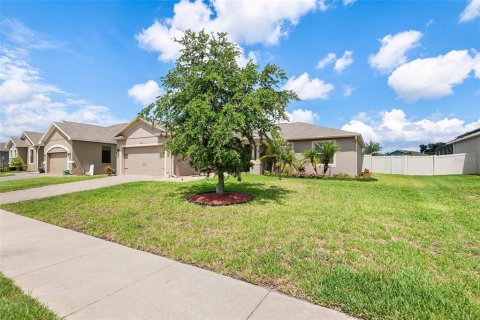 Casa en venta en Auburndale, Florida, 3 dormitorios, 170.38 m2 № 2203358 - foto 2