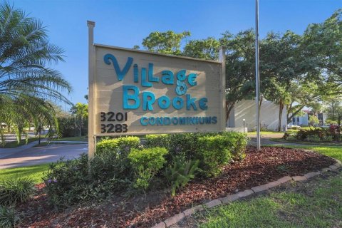 Condo in Sarasota, Florida, 2 bedrooms  № 1907555 - photo 27