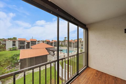 Condo in Sarasota, Florida, 2 bedrooms  № 1907555 - photo 4