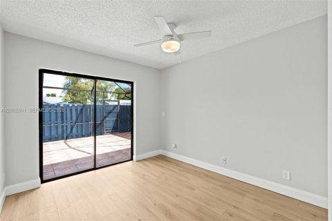 Casa en venta en Greenacres, Florida, 3 dormitorios, 123.75 m2 № 2066345 - foto 15