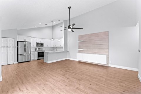 Casa en venta en Greenacres, Florida, 3 dormitorios, 123.75 m2 № 2066345 - foto 2