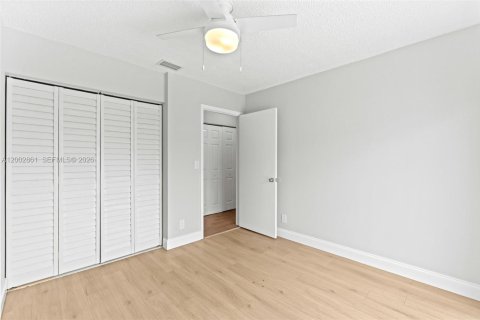 Casa en venta en Greenacres, Florida, 3 dormitorios, 123.75 m2 № 2066345 - foto 16