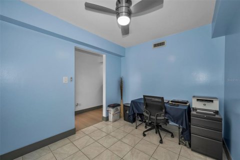 Condominio en venta en Saint Petersburg, Florida, 2 dormitorios, 118.91 m2 № 2152083 - foto 28