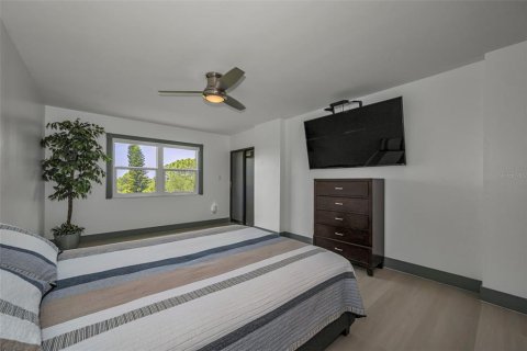 Condominio en venta en Saint Petersburg, Florida, 2 dormitorios, 118.91 m2 № 2152083 - foto 22