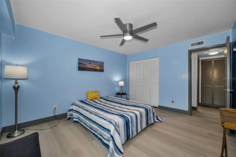 Condominio en venta en Saint Petersburg, Florida, 2 dormitorios, 118.91 m2 № 2152083 - foto 21