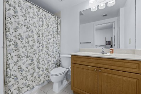 Купить кондоминиум в Майами, Флорида 2 спальни, 82.96м2, № 1972750 - фото 14