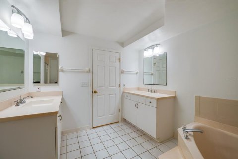 Condo in Port Orange, Florida, 3 bedrooms  № 1521491 - photo 19