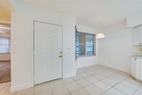 Condo in Port Orange, Florida, 3 bedrooms  № 1521491 - photo 5