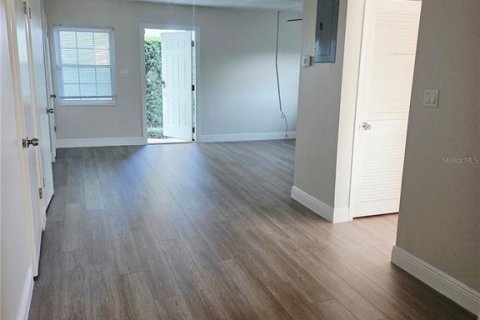 Condominio en alquiler en Orlando, Florida, 1 dormitorio, 61.41 m2 № 1762282 - foto 8