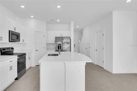 Adosado en alquiler en Kissimmee, Florida, 3 dormitorios, 144.28 m2 № 1797752 - foto 6