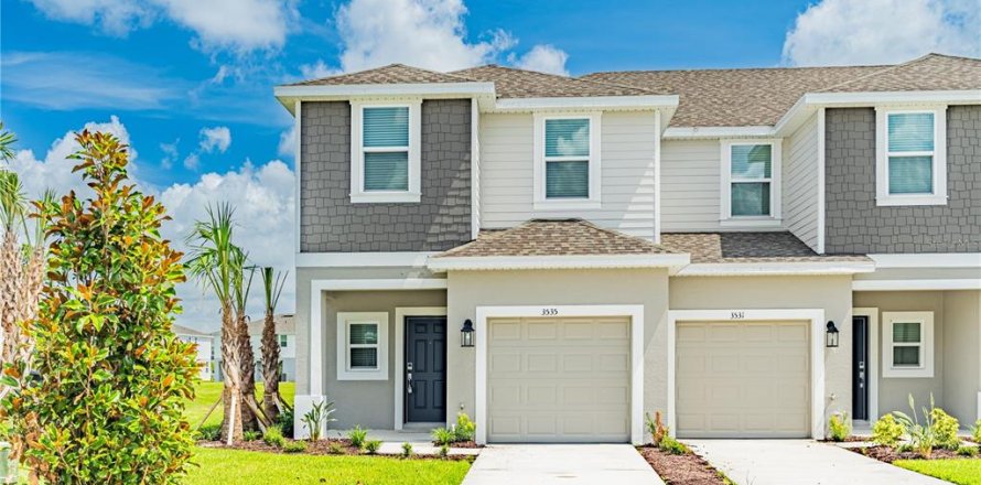 Adosado en Kissimmee, Florida 3 dormitorios, 144.28 m2 № 1797752