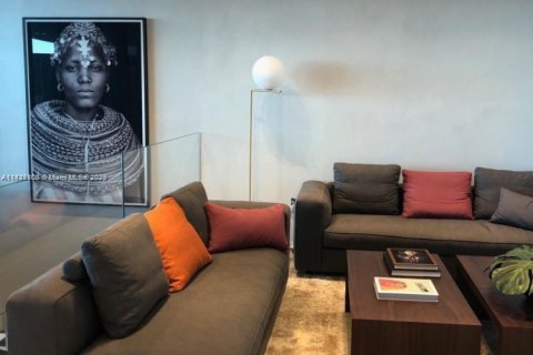 Condo in Miami, Florida, 4 bedrooms  № 1929559 - photo 14