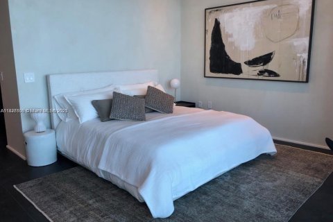 Condo in Miami, Florida, 4 bedrooms  № 1929559 - photo 5