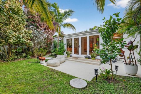 Купить земельный участок в Форт-Лодердейл, Флорида № 2025309 - фото 15