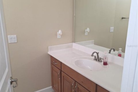 House in Auburndale, Florida 4 bedrooms, 263.29 sq.m. № 2378153 - photo 20