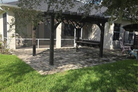 House in Auburndale, Florida 4 bedrooms, 263.29 sq.m. № 2378153 - photo 26