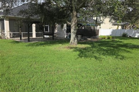 House in Auburndale, Florida 4 bedrooms, 263.29 sq.m. № 2378153 - photo 30