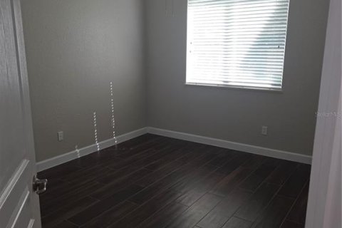 House in Auburndale, Florida 4 bedrooms, 263.29 sq.m. № 2378153 - photo 17