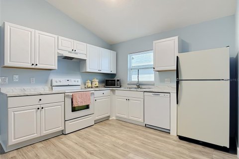 Villa ou maison à vendre à Orlando, Floride: 3 chambres, 113.99 m2 № 2419042 - photo 15