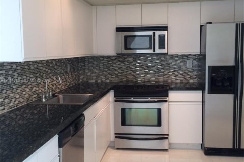 Condo in Aventura, Florida, 2 bedrooms  № 2076664 - photo 6