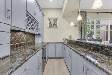 Casa en venta en Davie, Florida, 4 dormitorios, 254.55 m2 № 2063053 - foto 22