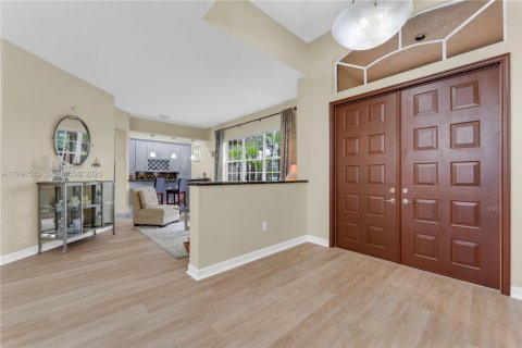 Casa en venta en Davie, Florida, 4 dormitorios, 254.55 m2 № 2063053 - foto 5