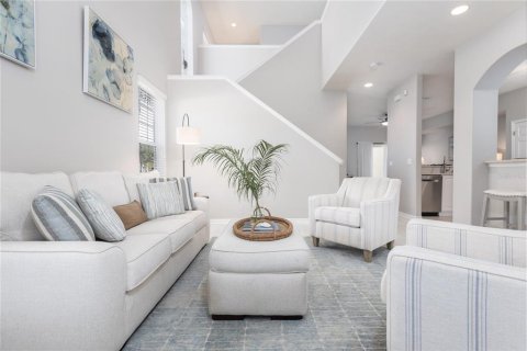 Touwnhouse à vendre à New Smyrna Beach, Floride: 2 chambres, 169.45 m2 № 2430610 - photo 8