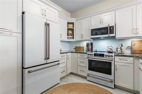 Снять в аренду кондоминиум в Палм-Кост, Флорида 8 комнат, 155.7м2, № 1804770 - фото 17