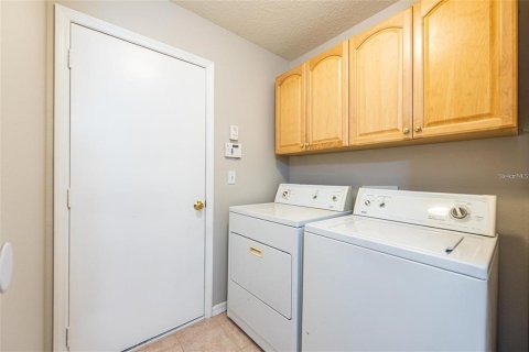 House in Valrico, Florida 5 bedrooms, 223.89 sq.m. № 1746473 - photo 19