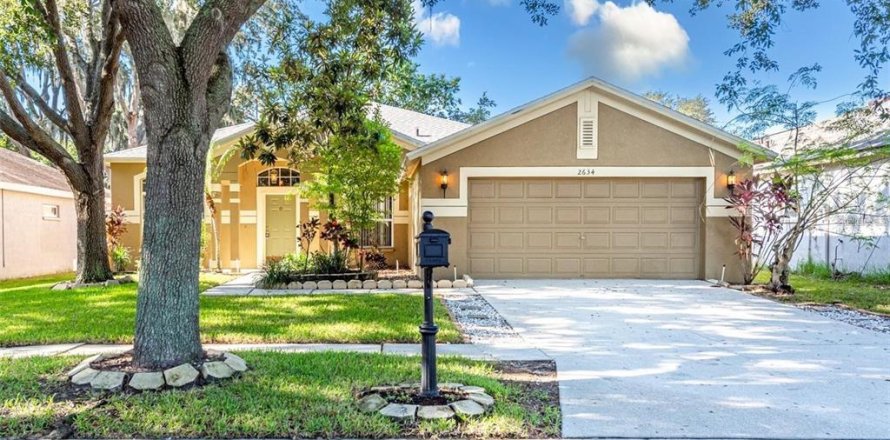 House in Valrico, Florida 5 bedrooms, 223.89 sq.m. № 1746473
