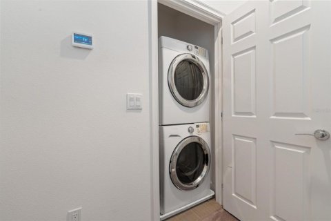 Touwnhouse à louer à Clermont, Floride: 3 chambres, 140.47 m2 № 2416471 - photo 10