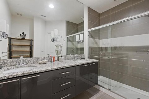 Touwnhouse à louer à Clermont, Floride: 3 chambres, 140.47 m2 № 2416471 - photo 15
