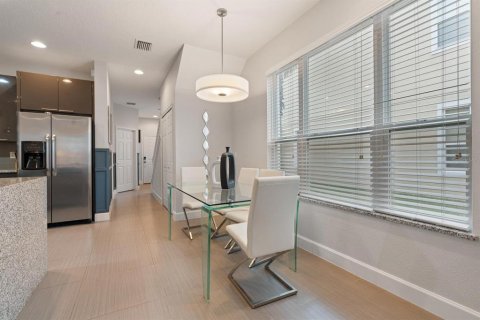 Touwnhouse à louer à Clermont, Floride: 3 chambres, 140.47 m2 № 2416471 - photo 8