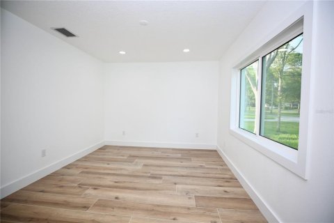 House in Clearwater, Florida 4 bedrooms, 201.97 sq.m. № 2199915 - photo 30