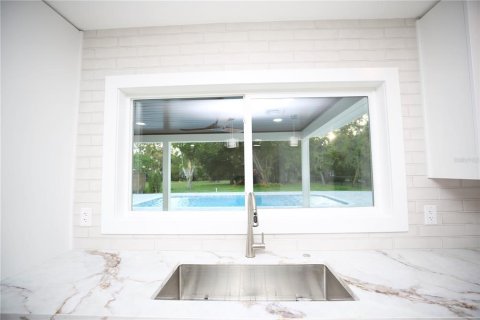 House in Clearwater, Florida 4 bedrooms, 201.97 sq.m. № 2199915 - photo 18