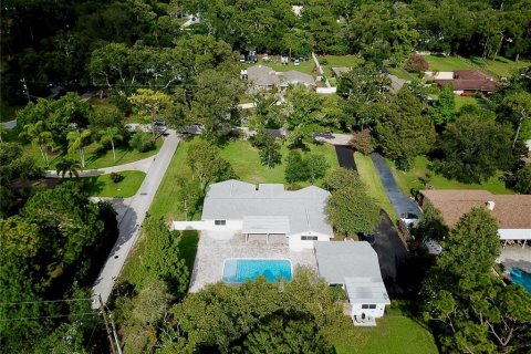 House in Clearwater, Florida 4 bedrooms, 201.97 sq.m. № 2199915 - photo 5