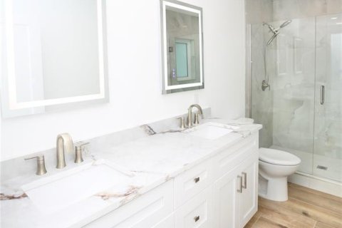 House in Clearwater, Florida 4 bedrooms, 201.97 sq.m. № 2199915 - photo 26