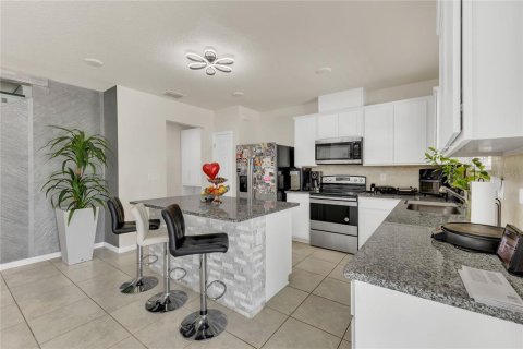 Villa ou maison à vendre à Davenport, Floride: 5 chambres, 224.45 m2 № 1844962 - photo 3