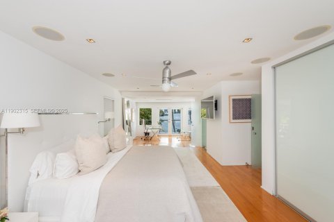 Купить виллу или дом в Майами-Бич, Флорида 3 спальни, 295.24м2, № 2019345 - фото 29