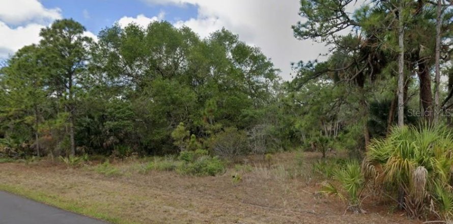 Terreno en Port Charlotte, Florida № 2198816